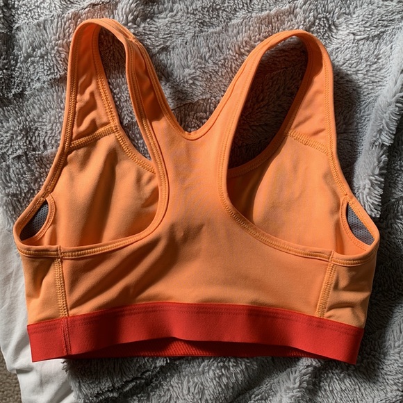 Nike Sportsbra - Picture 3 of 4
